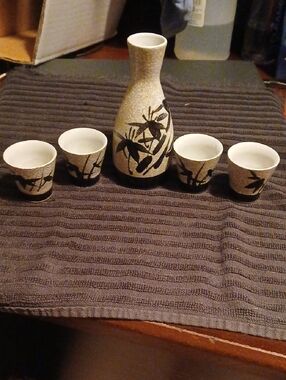 Speckled Cream Ceramic Sake Set with Black Bamboo Design